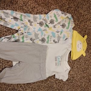 4 piece Carter's set